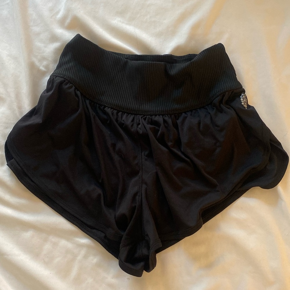 Free people movement shorts black size small